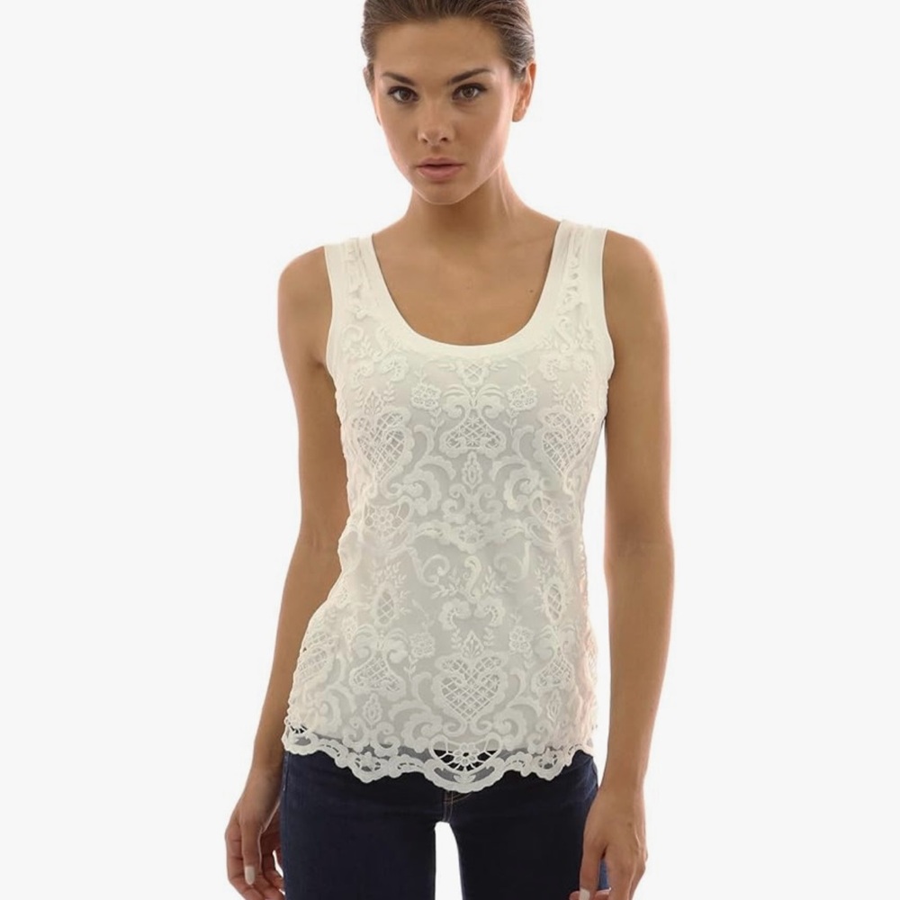 PattyBoutik Women Crochet Lace Overlay Tank Top (Off-White Large)